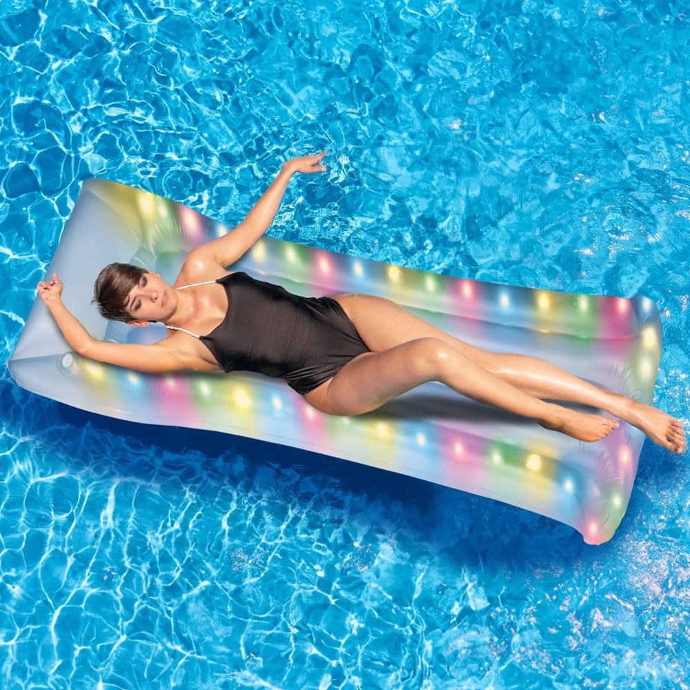 Bluescape Light-Up Pool Mat with Multicolor LEDs - Picture 5 of 5